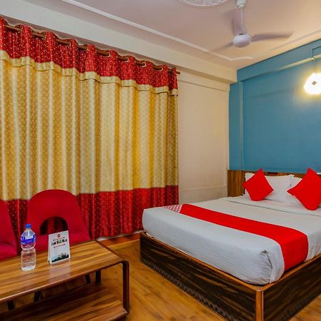 Oyo 795 Hotel Holiday Inn Κατμαντού Εξωτερικό φωτογραφία