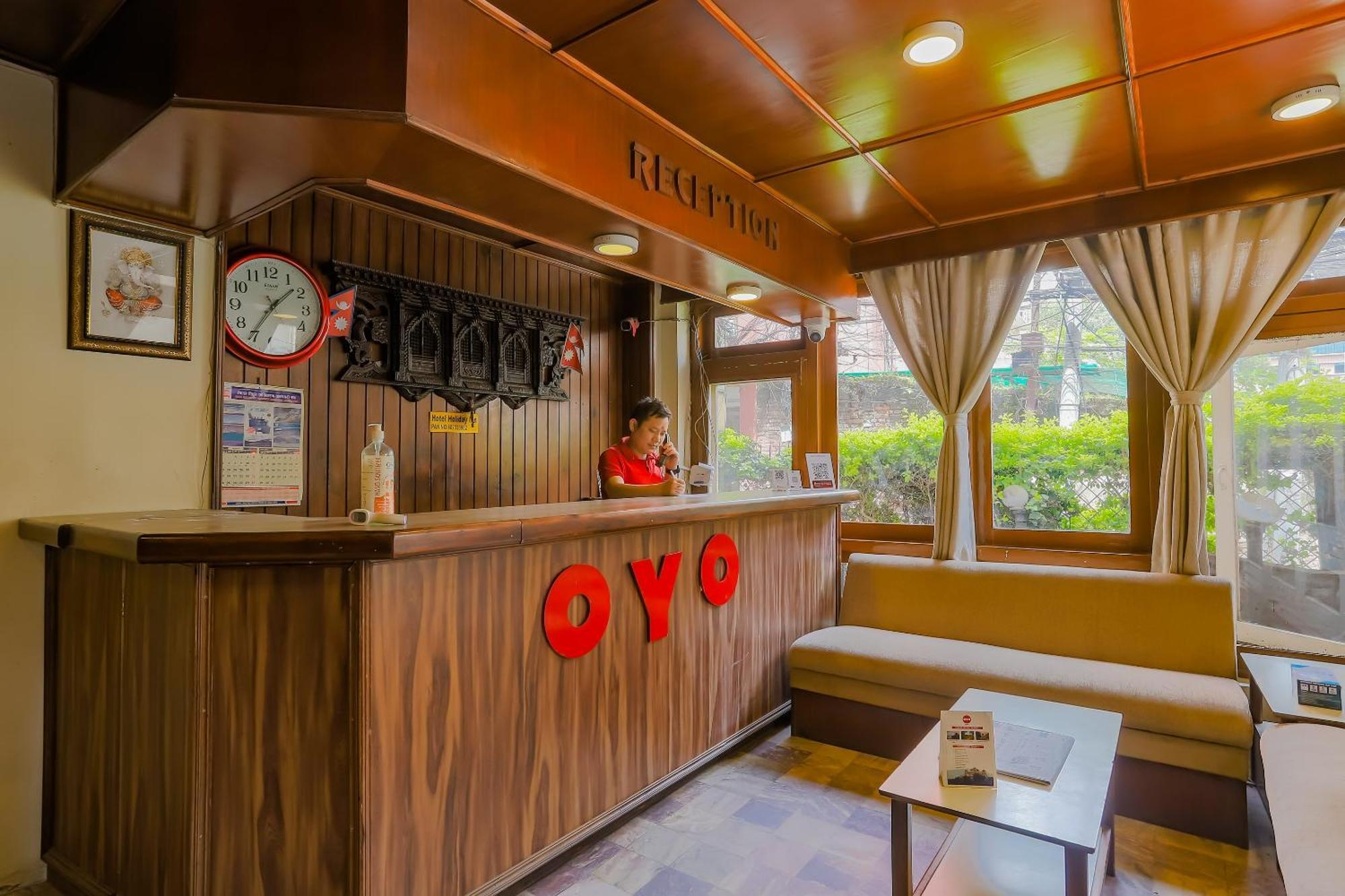 Oyo 795 Hotel Holiday Inn Κατμαντού Εξωτερικό φωτογραφία