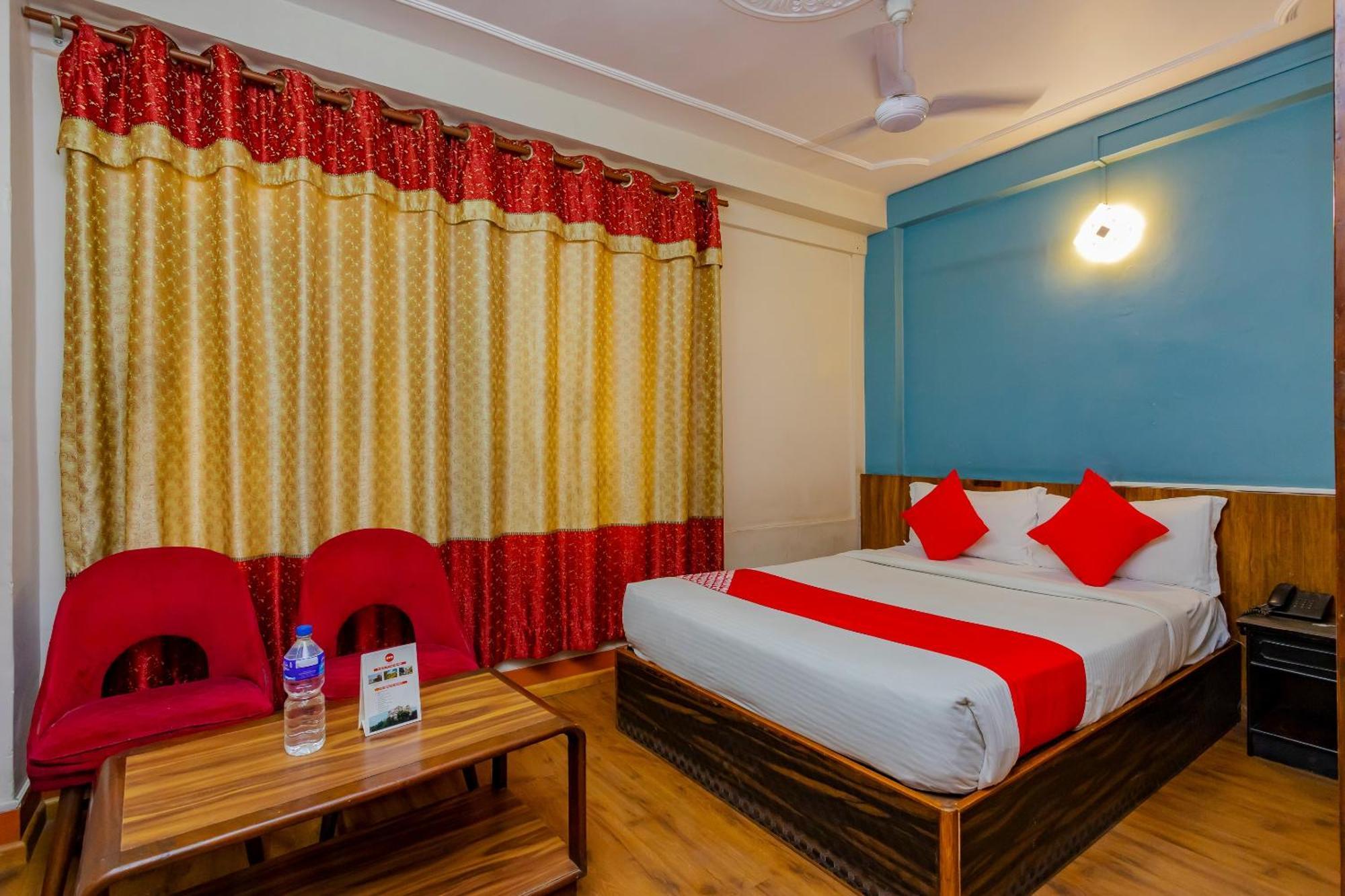 Oyo 795 Hotel Holiday Inn Κατμαντού Εξωτερικό φωτογραφία